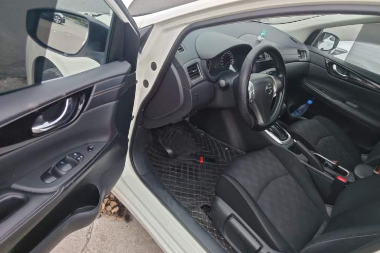 Used Nissan Tiida 2021 1.6L CVT Cool Edition Driver Seat