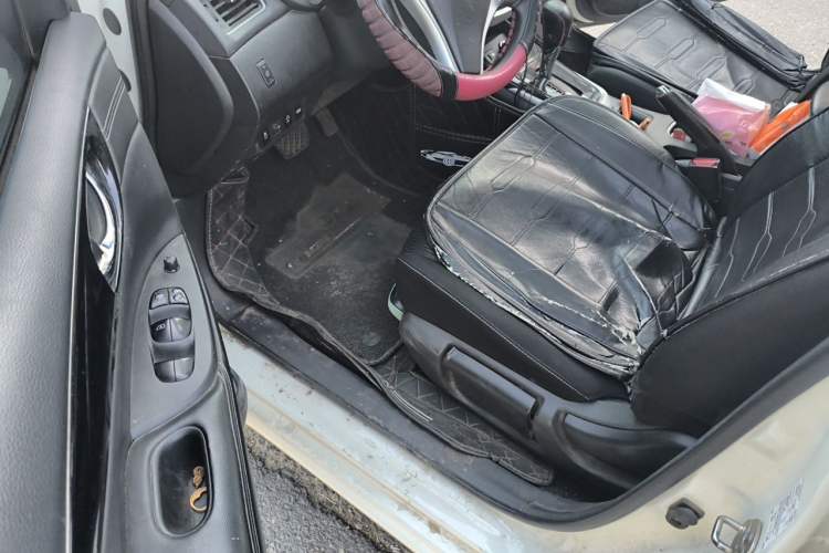Used Nissan Tiida 2021 1.6L CVT Cool Edition Driver Seat