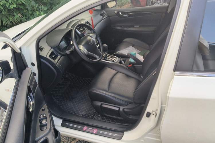 Used Nissan Tiida 2021 1.6L CVT Cool Edition Driver Seat