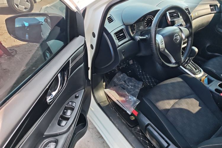Used Nissan Tiida 2021 1.6L CVT Cool Edition Driver Seat