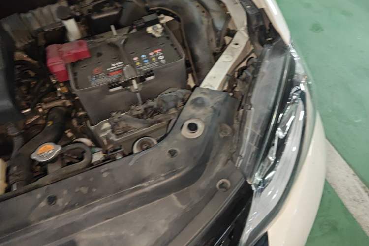 Used Nissan Tiida 2021 1.6L CVT Cool Edition Engine Bay Left