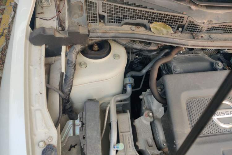 Used Nissan Tiida 2021 1.6L CVT Smart Drive Edition Engine Bay Right