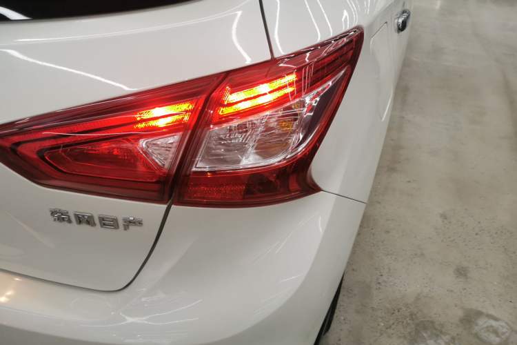 Used Nissan Tiida 2021 1.6L CVT Smart Drive Edition Exterior 3