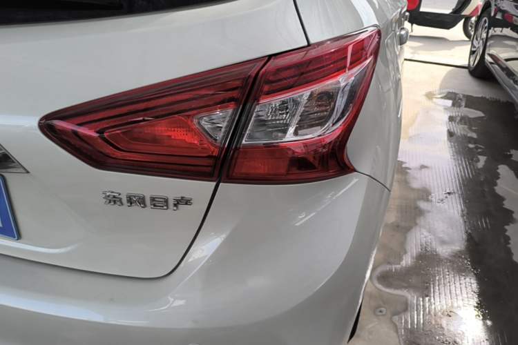 Used Nissan Tiida 2021 1.6L CVT Cool Edition Exterior 3