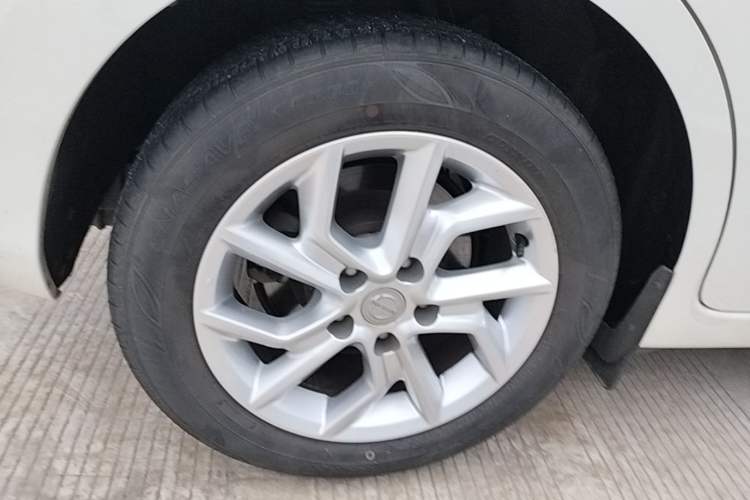 Used Nissan Tiida 2021 1.6L CVT Cool Edition Exterior 5