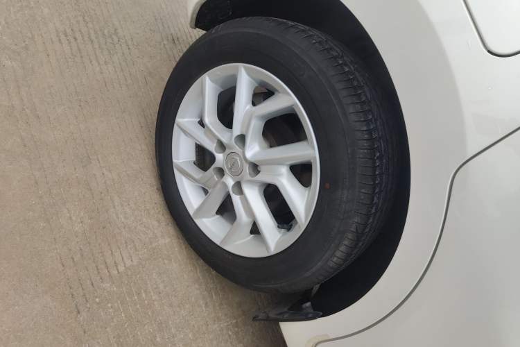 Used Nissan Tiida 2021 1.6L CVT Cool Edition Exterior 5