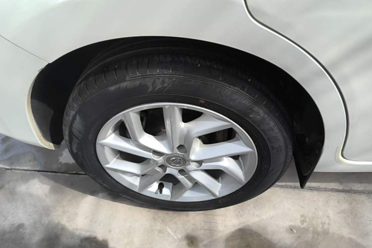 Used Nissan Tiida 2021 1.6L CVT Cool Edition Exterior 5
