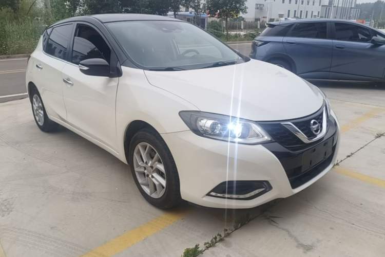 Used Nissan Tiida 2021 1.6L CVT Smart Drive Edition Front Right 45 Deg
