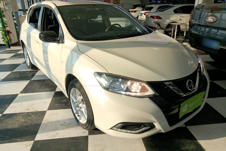 Used Nissan Tiida 2021 1.6L CVT Cool Edition Front Right 45 Deg