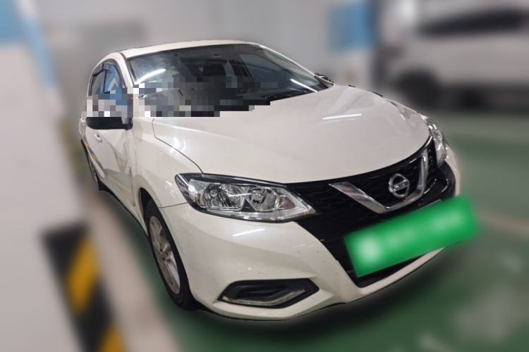 Used Nissan Tiida 2021 1.6L CVT Cool Edition Front Right 45 Deg