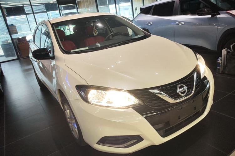 Used Nissan Tiida 2021 1.6L CVT Cool Edition Front Right 45 Deg