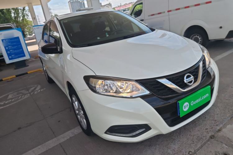 Used Nissan Tiida 2021 1.6L CVT Cool Edition Front Right 45 Deg
