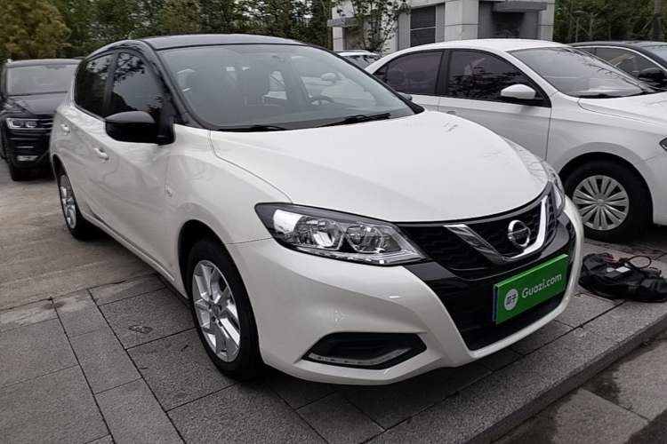 Used Nissan Tiida 2021 1.6L CVT Cool Edition Front Right 45 Deg