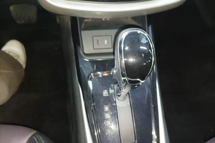 Used Nissan Tiida 2021 1.6L CVT Smart Drive Edition Gear Lever