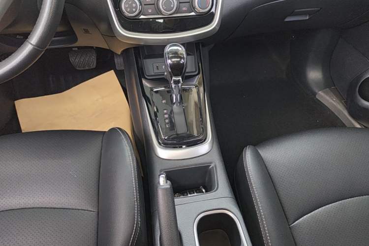 Used Nissan Tiida 2021 1.6L CVT Smart Drive Edition Gear Lever