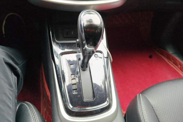 Used Nissan Tiida 2021 1.6L CVT Smart Drive Edition Gear Lever