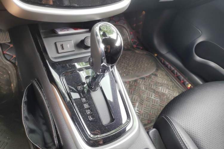 Used Nissan Tiida 2021 1.6L CVT Smart Drive Edition Gear Lever