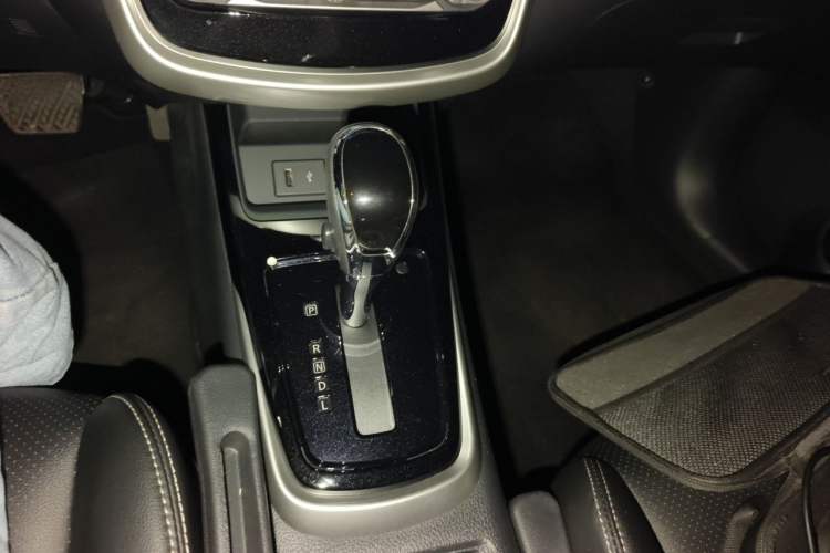 Used Nissan Tiida 2021 1.6L CVT Smart Drive Edition Gear Lever
