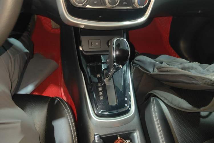 Used Nissan Tiida 2021 1.6L CVT Smart Drive Edition Gear Lever