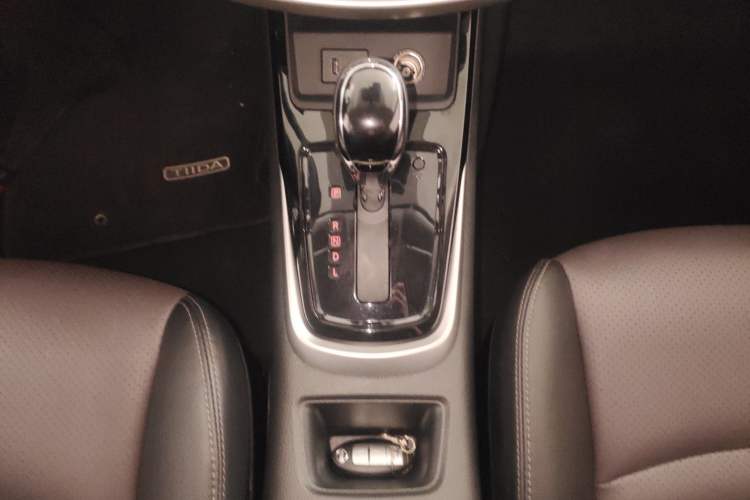 Used Nissan Tiida 2021 1.6L CVT Smart Drive Edition Gear Lever