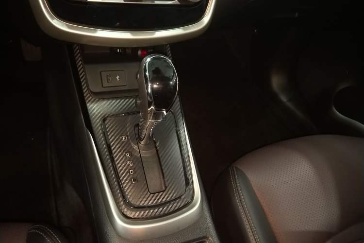 Used Nissan Tiida 2021 1.6L CVT Smart Drive Edition Gear Lever