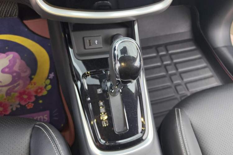 Used Nissan Tiida 2021 1.6L CVT Smart Drive Edition Gear Lever