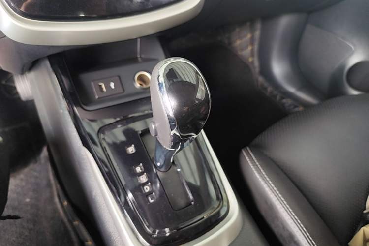Used Nissan Tiida 2021 1.6L CVT Smart Drive Edition Gear Lever