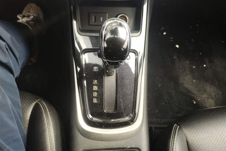 Used Nissan Tiida 2021 1.6L CVT Smart Drive Edition Gear Lever