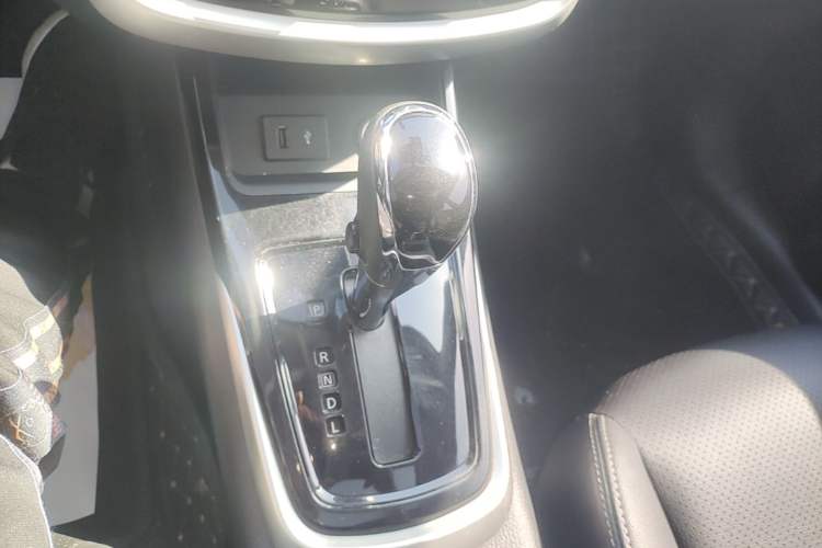 Used Nissan Tiida 2021 1.6L CVT Smart Drive Edition Gear Lever