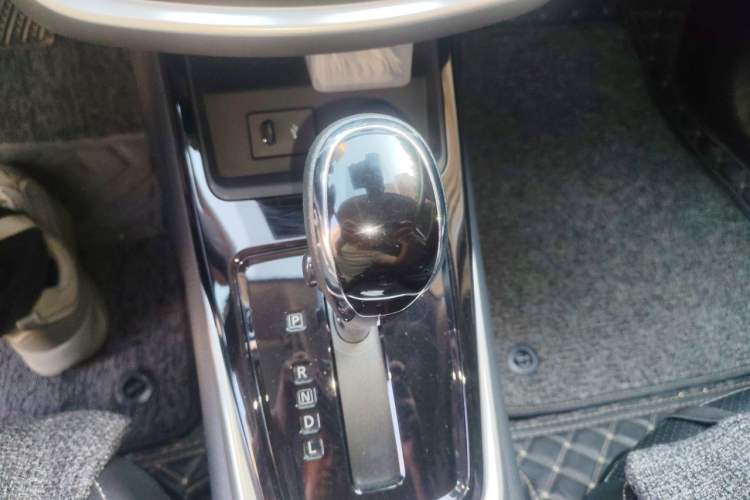 Used Nissan Tiida 2021 1.6L CVT Smart Drive Edition Gear Lever