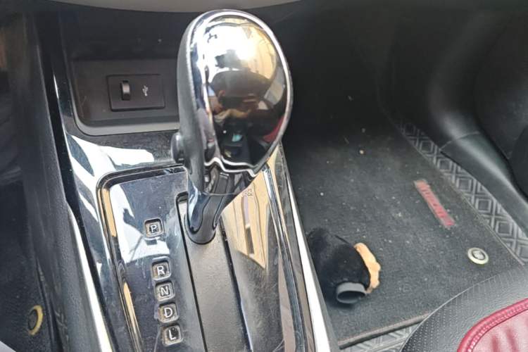 Used Nissan Tiida 2021 1.6L CVT Smart Drive Edition Gear Lever