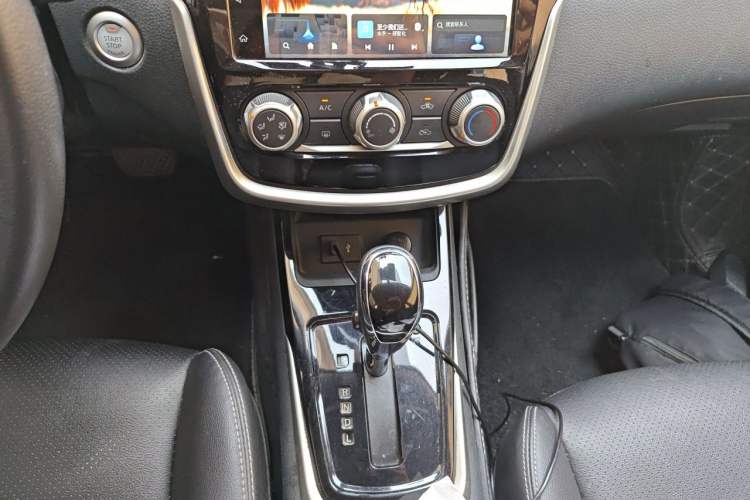 Used Nissan Tiida 2021 1.6L CVT Smart Drive Edition Gear Lever