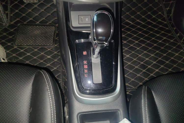 Used Nissan Tiida 2021 1.6L CVT Smart Drive Edition Gear Lever