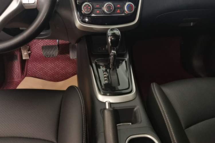 Used Nissan Tiida 2021 1.6L CVT Smart Drive Edition Gear Lever