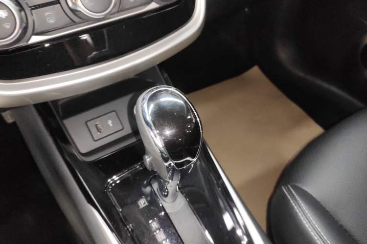 Used Nissan Tiida 2021 1.6L CVT Smart Drive Edition Gear Lever