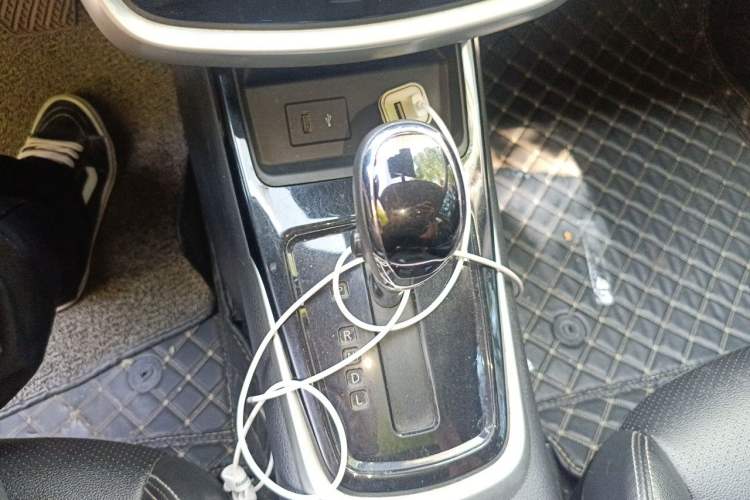 Used Nissan Tiida 2021 1.6L CVT Smart Drive Edition Gear Lever