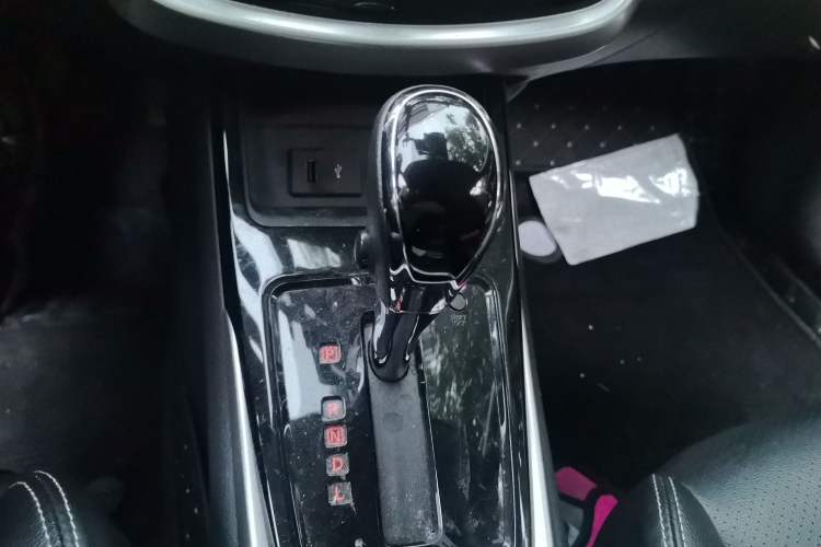Used Nissan Tiida 2021 1.6L CVT Smart Drive Edition Gear Lever