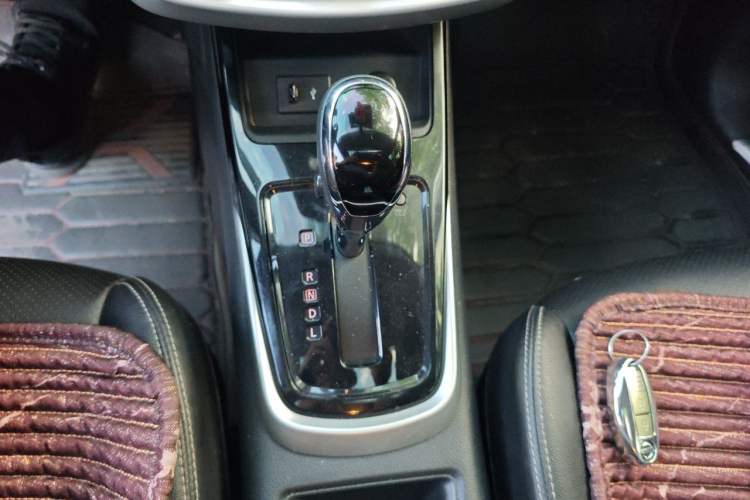 Used Nissan Tiida 2021 1.6L CVT Smart Drive Edition Gear Lever