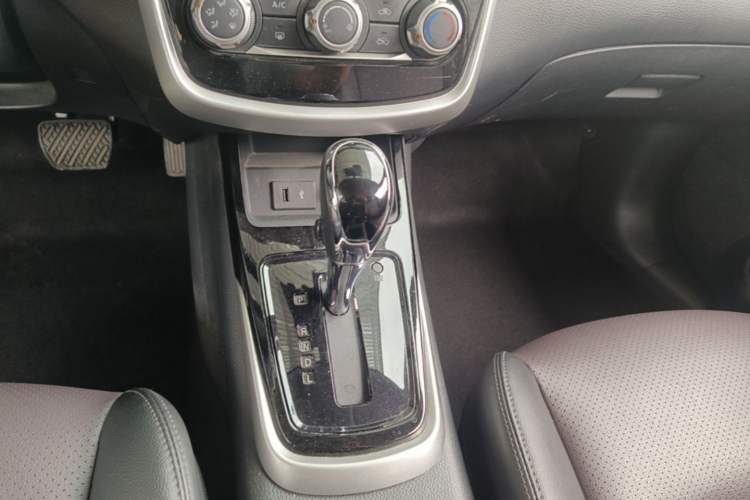 Used Nissan Tiida 2021 1.6L CVT Smart Drive Edition Gear Lever