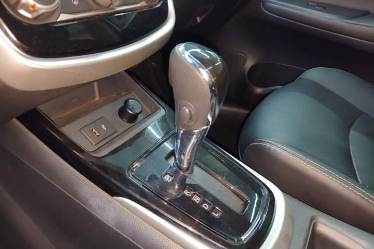 Used Nissan Tiida 2021 1.6L CVT Smart Drive Edition Gear Lever