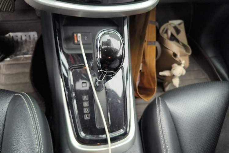 Used Nissan Tiida 2021 1.6L CVT Smart Drive Edition Gear Lever