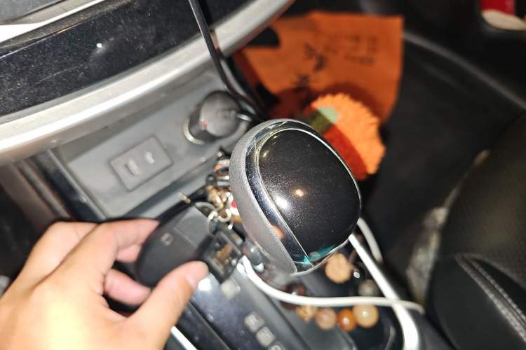 Used Nissan Tiida 2021 1.6L CVT Smart Drive Edition Gear Lever