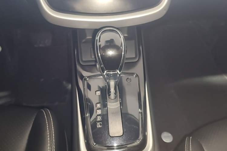 Used Nissan Tiida 2021 1.6L CVT Smart Drive Edition Gear Lever