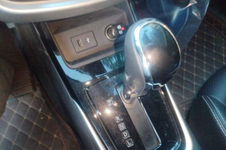 Used Nissan Tiida 2021 1.6L CVT Smart Drive Edition Gear Lever