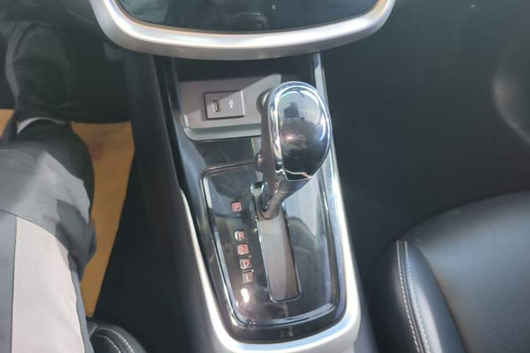 Used Nissan Tiida 2021 1.6L CVT Smart Drive Edition Gear Lever
