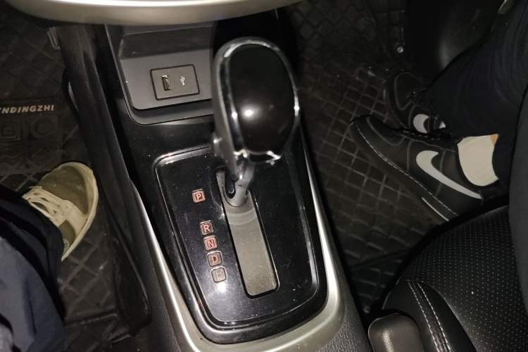 Used Nissan Tiida 2021 1.6L CVT Smart Drive Edition Gear Lever