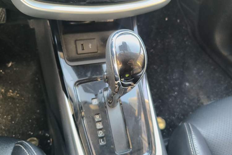 Used Nissan Tiida 2021 1.6L CVT Smart Drive Edition Gear Lever