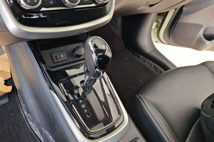 Used Nissan Tiida 2021 1.6L CVT Smart Drive Edition Gear Lever