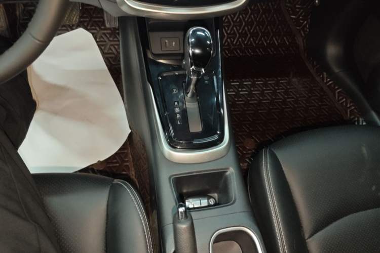 Used Nissan Tiida 2021 1.6L CVT Smart Drive Edition Gear Lever