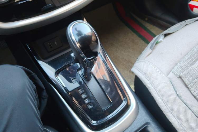 Used Nissan Tiida 2021 1.6L CVT Smart Drive Edition Gear Lever